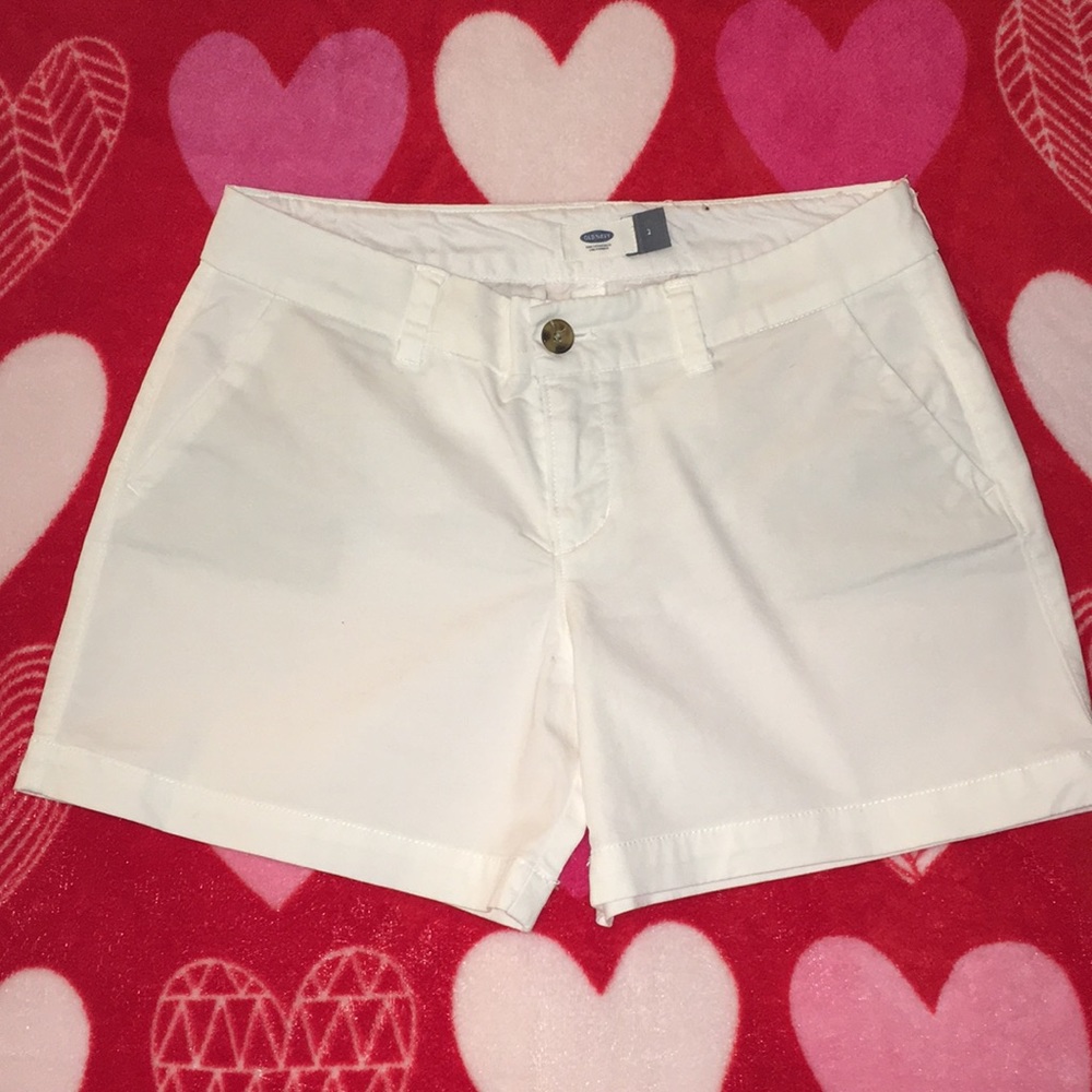 Women's White Old Navy shorts size 2